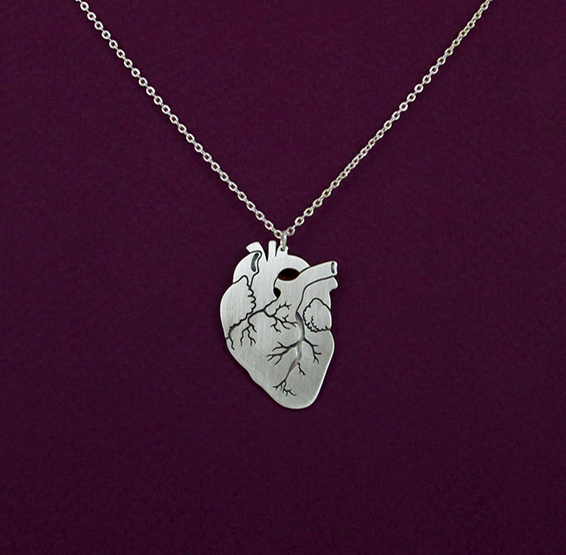 Anatomical heart in silver by Delftia science jewelry