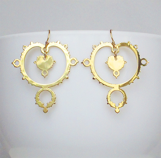 Mandelbrot fractals earrings in gold by Delftia Science jewelry