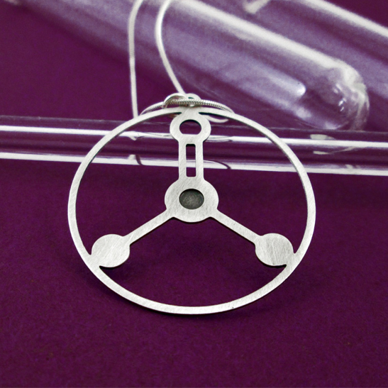 Formalin-molecule-silver-necklace-by-Delftia-Science-Jewelry